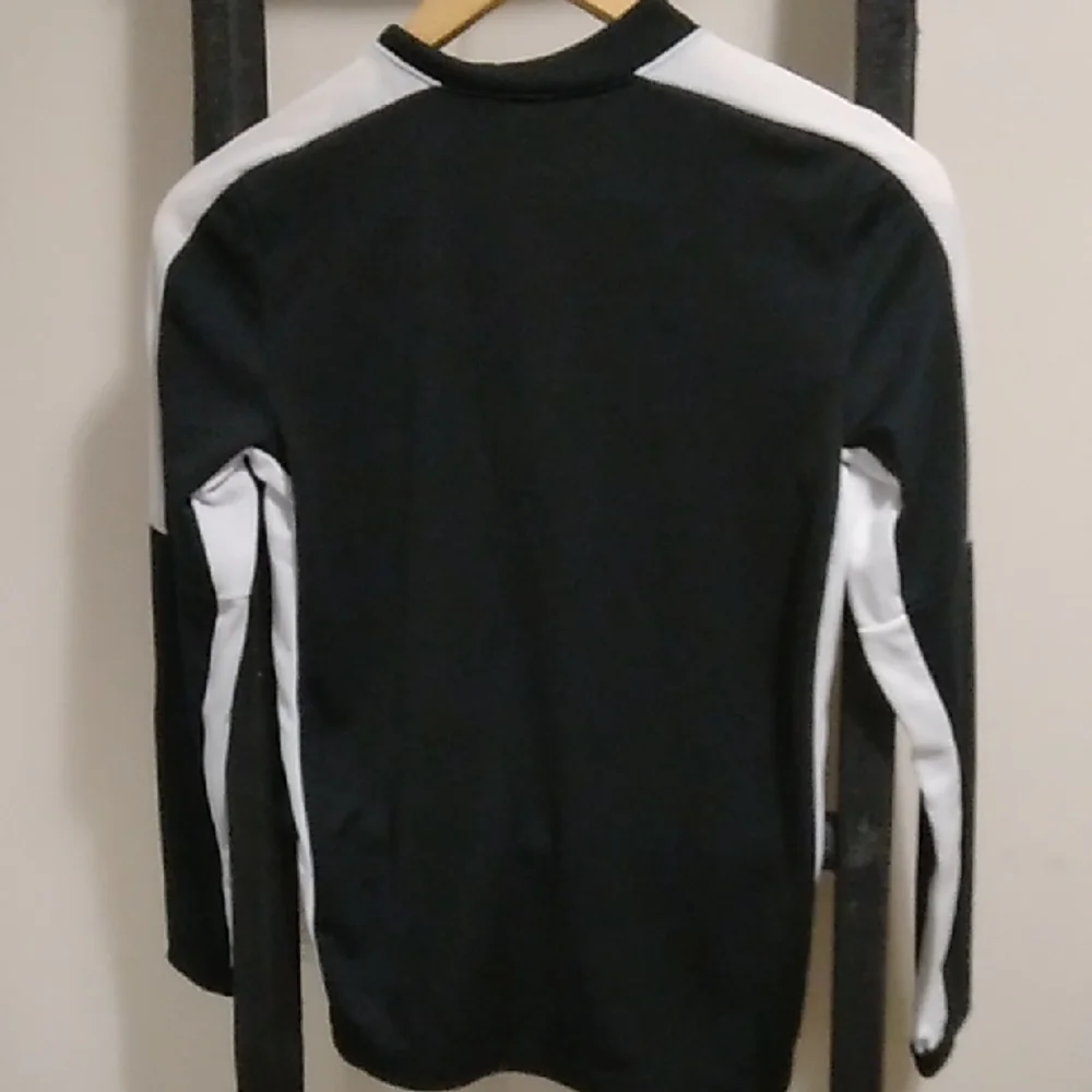 Youth Unisex Nike Soccer Pullover NWT